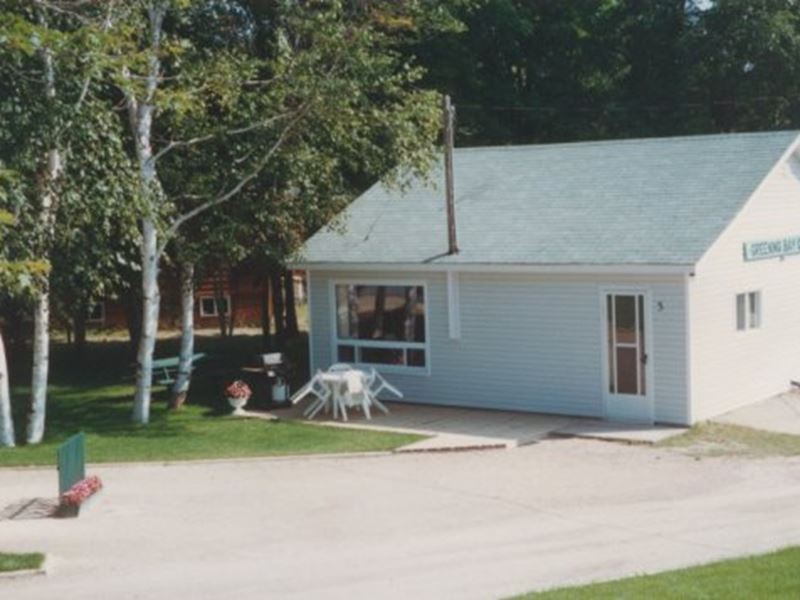 Lodging Package, North Bay and Lake Nipissing, Ontario