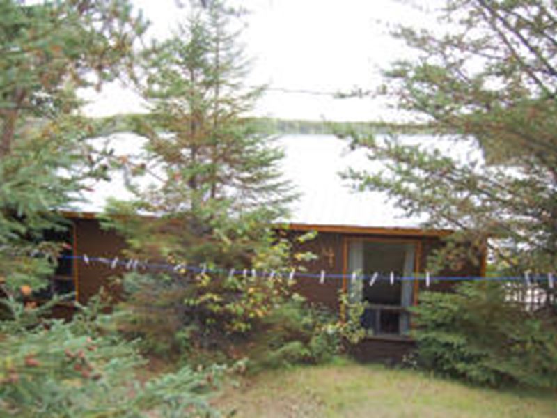 Housekeeping Cottage Fall Package Gowganda, Northeast Ontario, Ontario