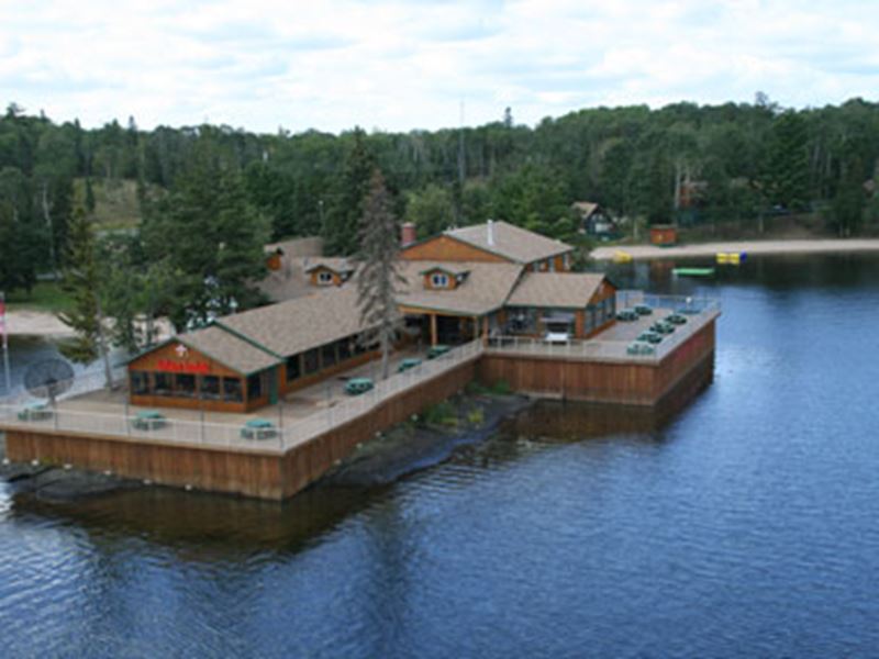 Totem Lodge American Plan Fishing Package Sioux Narrows, Kenora