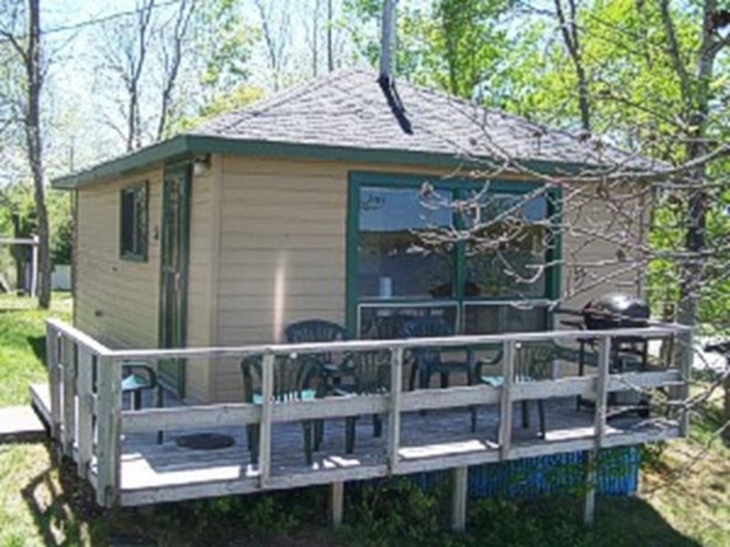 Housekeeping Cottage Rates Lavigne, North Bay and Lake Nipissing, Ontario