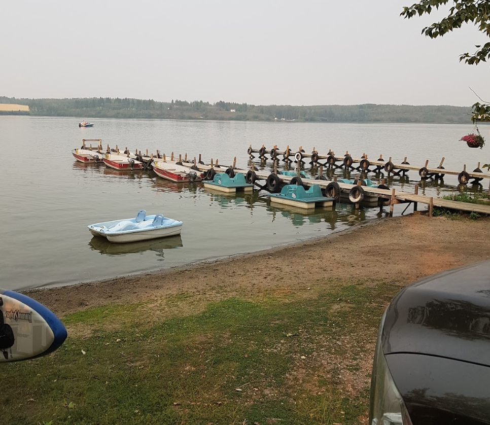 Spruce Bay Resort Pine Lake, Alberta