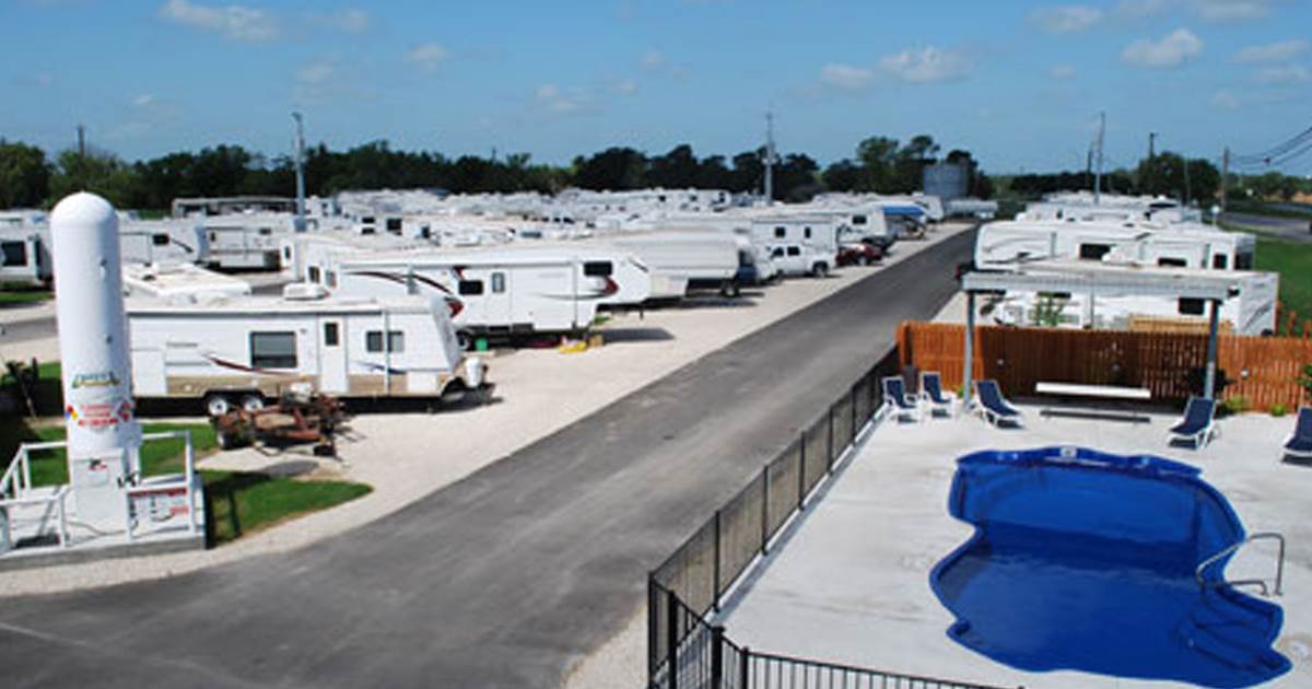 4L RV RANCH Gonzales, Texas