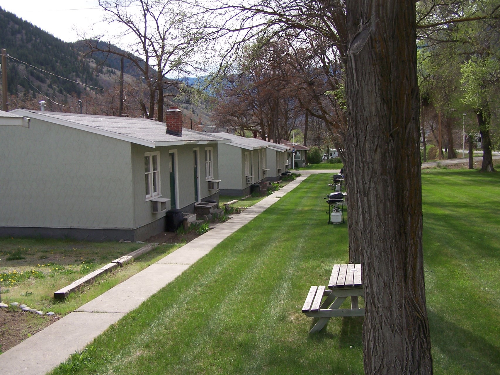 ACACIA GROVE RV PARK CABINS Spences Bridge, British Columbia