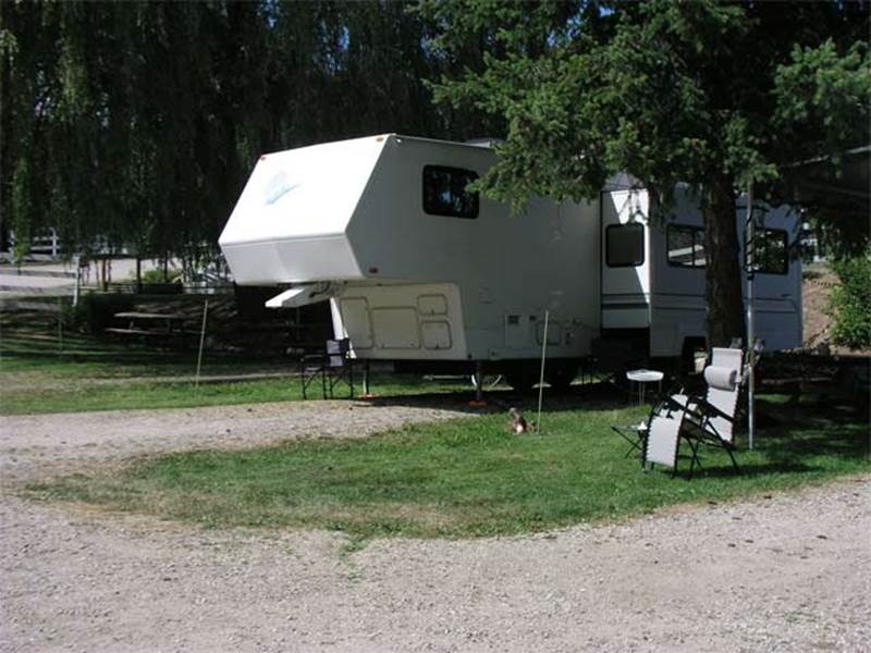 Castlegar Cabins, RV Park & Campground Castlegar, British Columbia