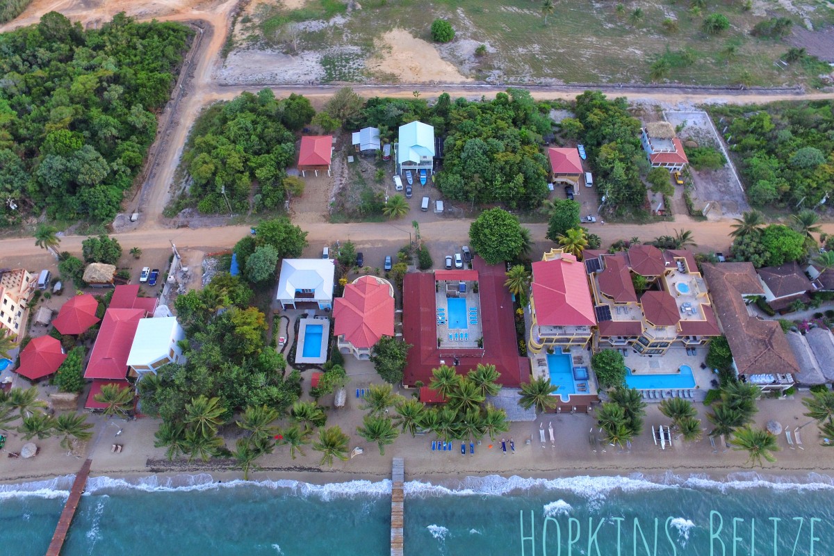 Blue Crab House Hopkins, Stann Creek District