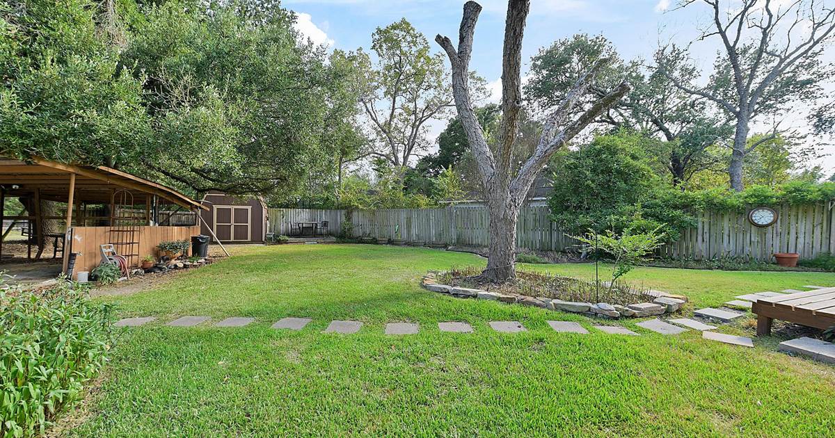 RV Site with a 50 Amp Hookup and 2 30 Amp Hookups Bryan, Texas