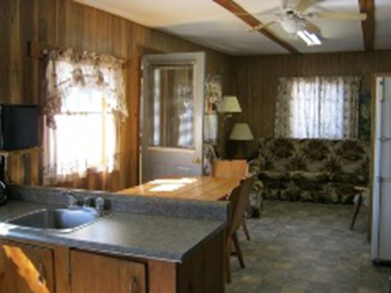 Cosy Cove Cottages, North Bay and Lake Nipissing, Ontario